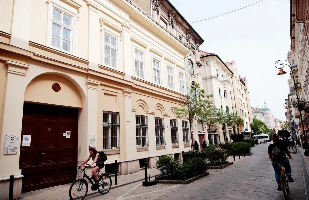 Pop Up Hostels - Downtown-1